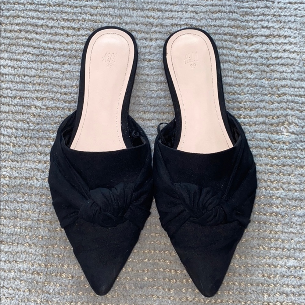 Black flats